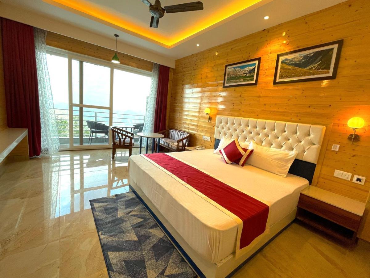 Hotel Wood Stock Luxury - A Boutique Property - Penthouse - Open Air Restaurant & Terrace Kasauli Extérieur photo